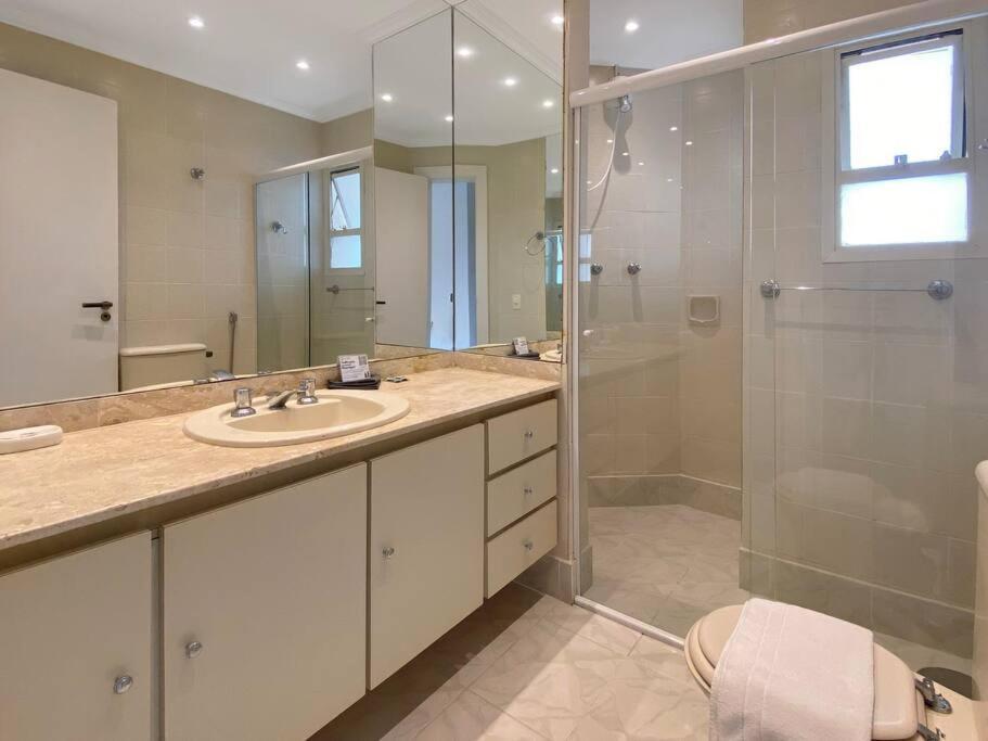 Sacada Piscina 4 Quartos Espacoso 瓜鲁雅 外观 照片